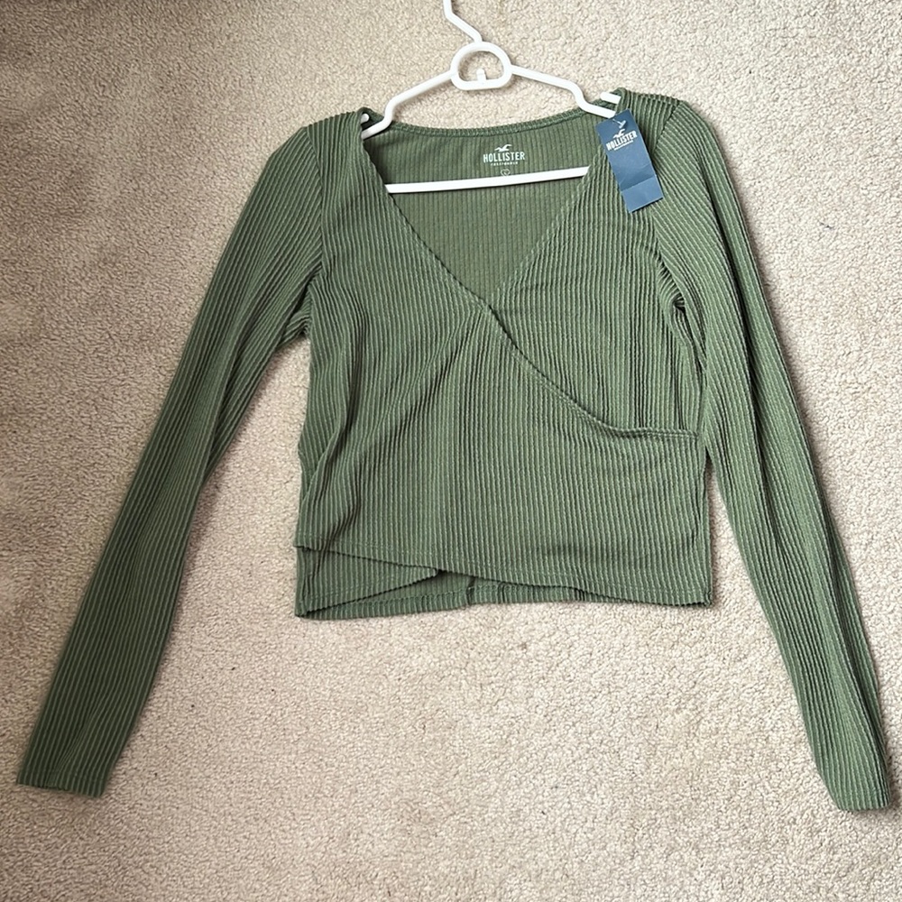 Hollister wrap long sleeve Large